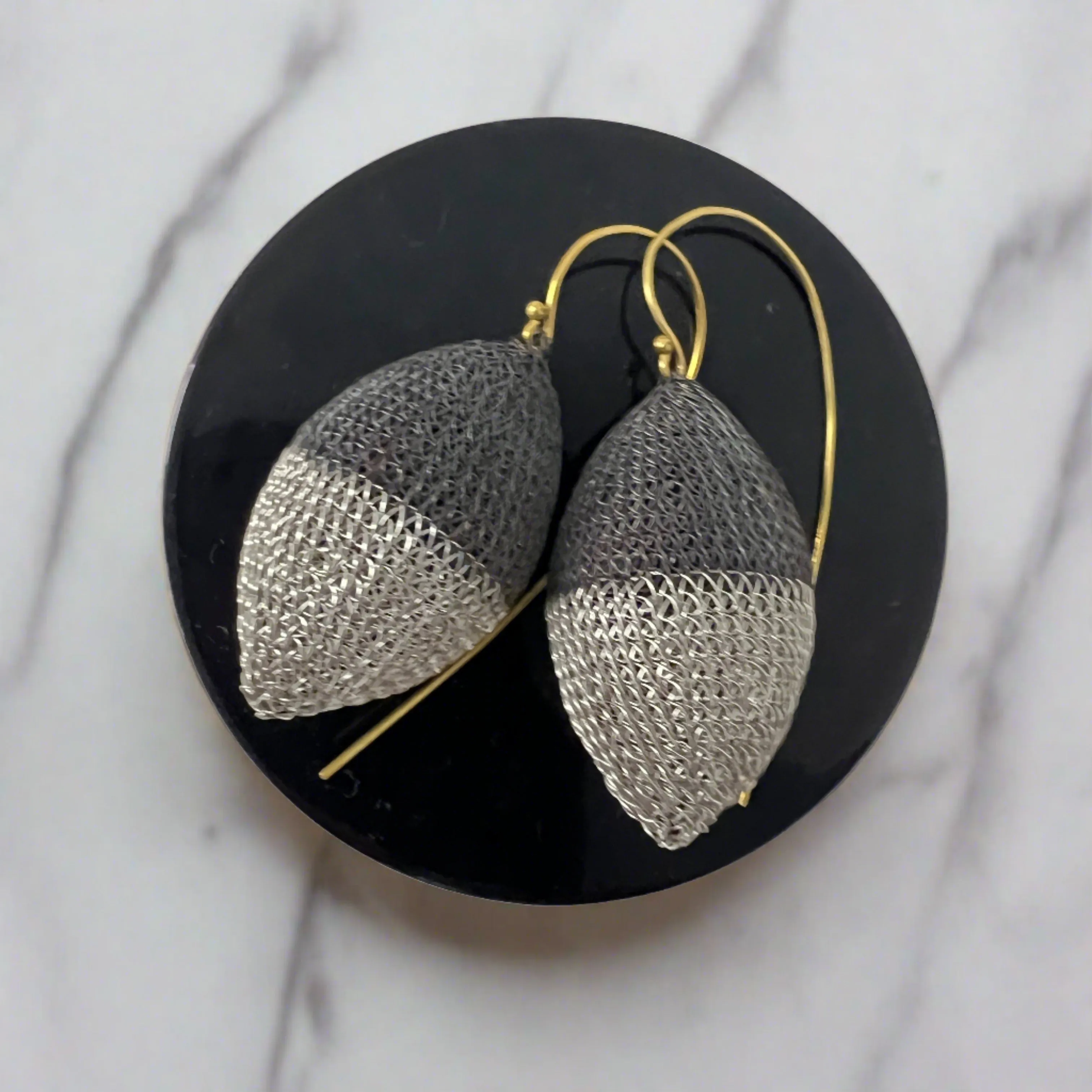 TM. Hana Mesh Earrings