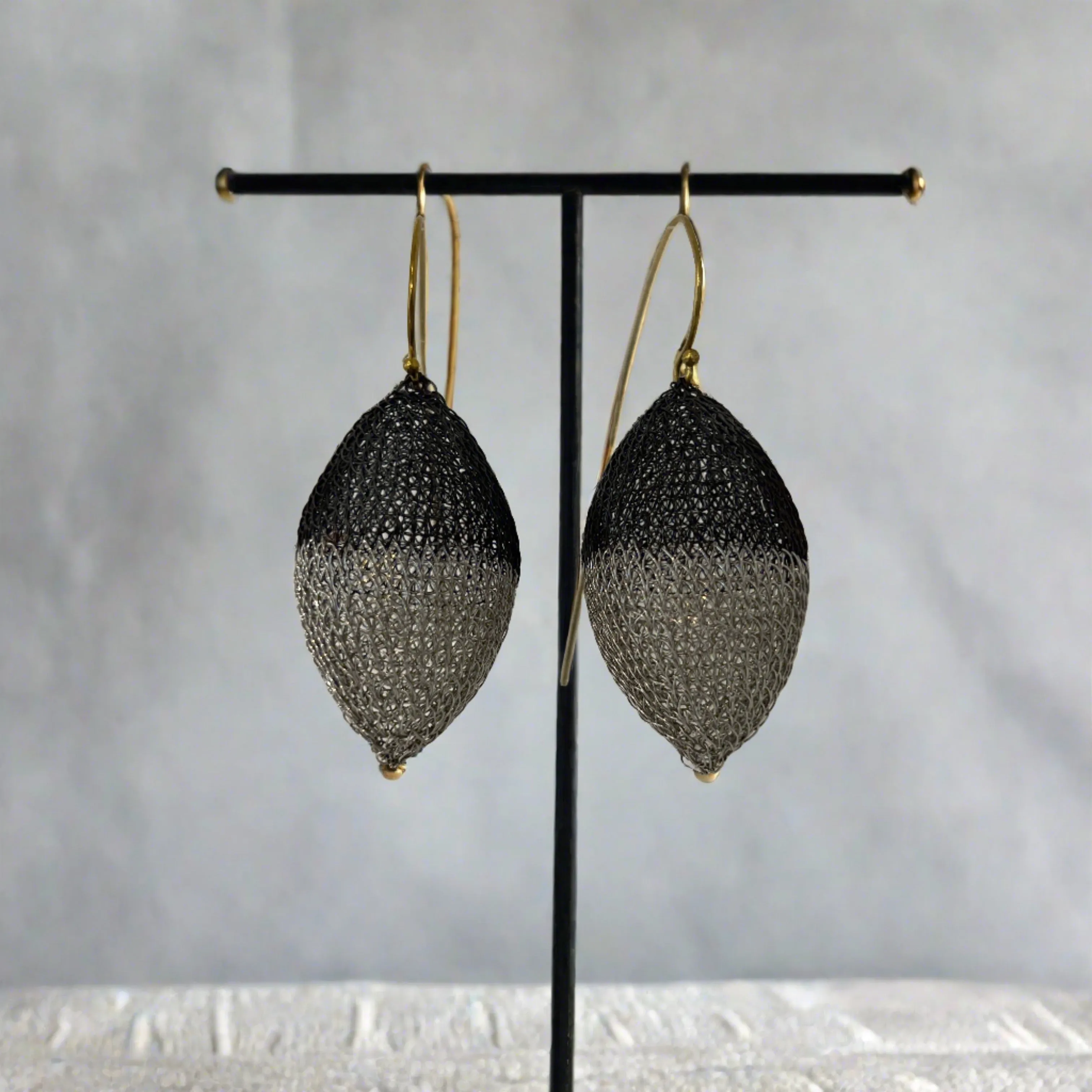 TM. Hana Mesh Earrings