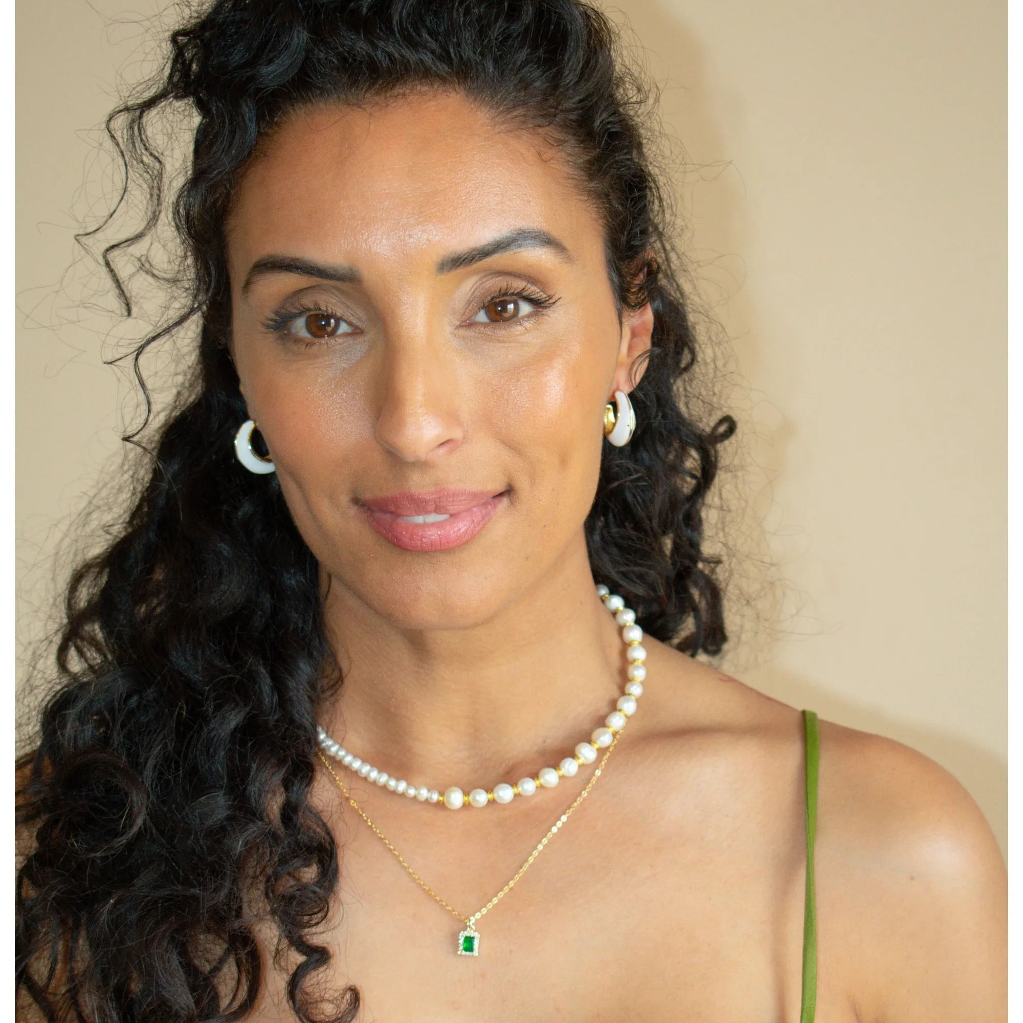 Victoria Pendant Necklace
