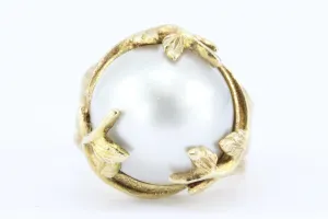 Vintage 14K Art Nouveau Style Crawling Ivy Gold Mabe Pearl Ring