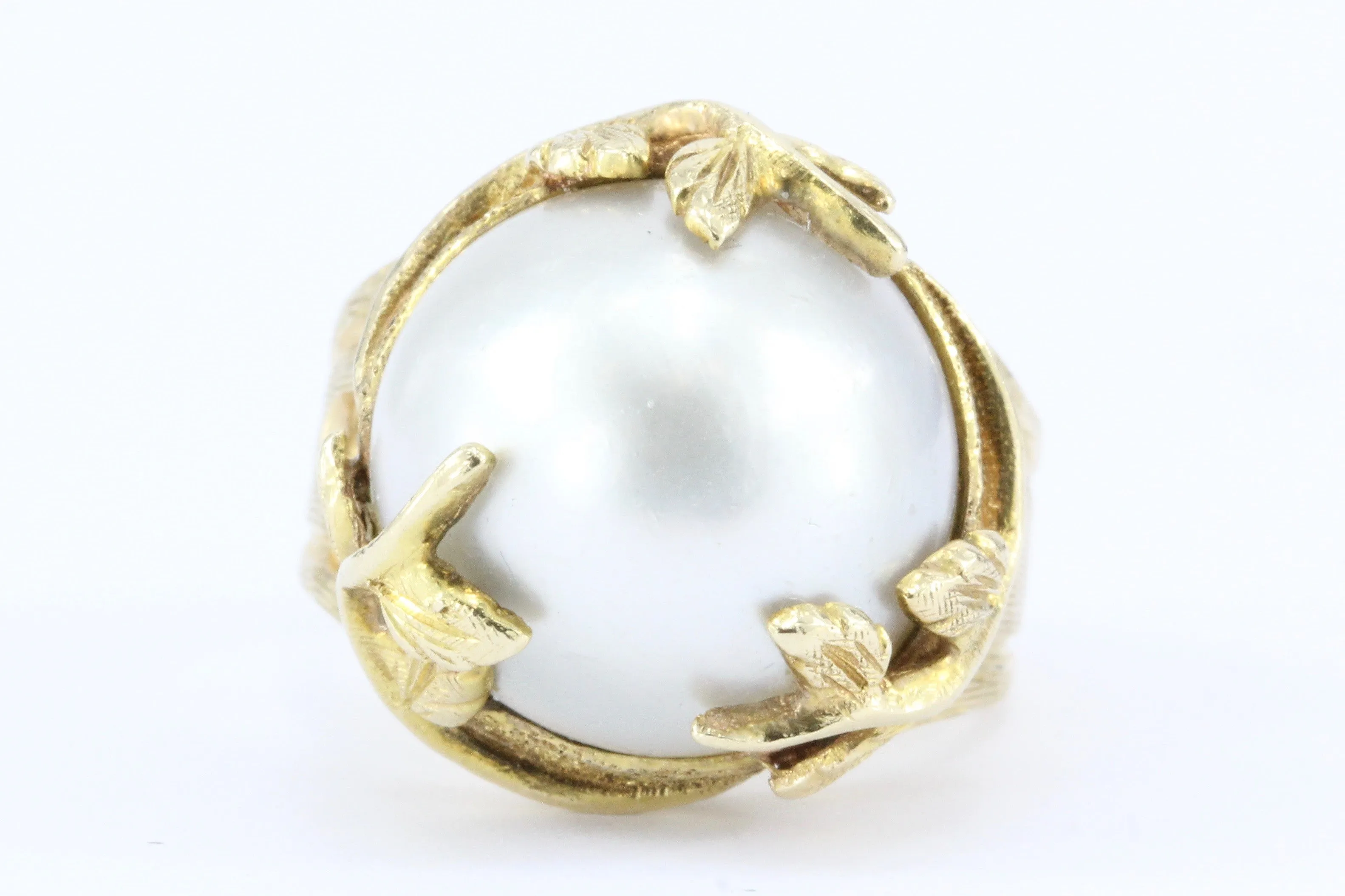 Vintage 14K Art Nouveau Style Crawling Ivy Gold Mabe Pearl Ring
