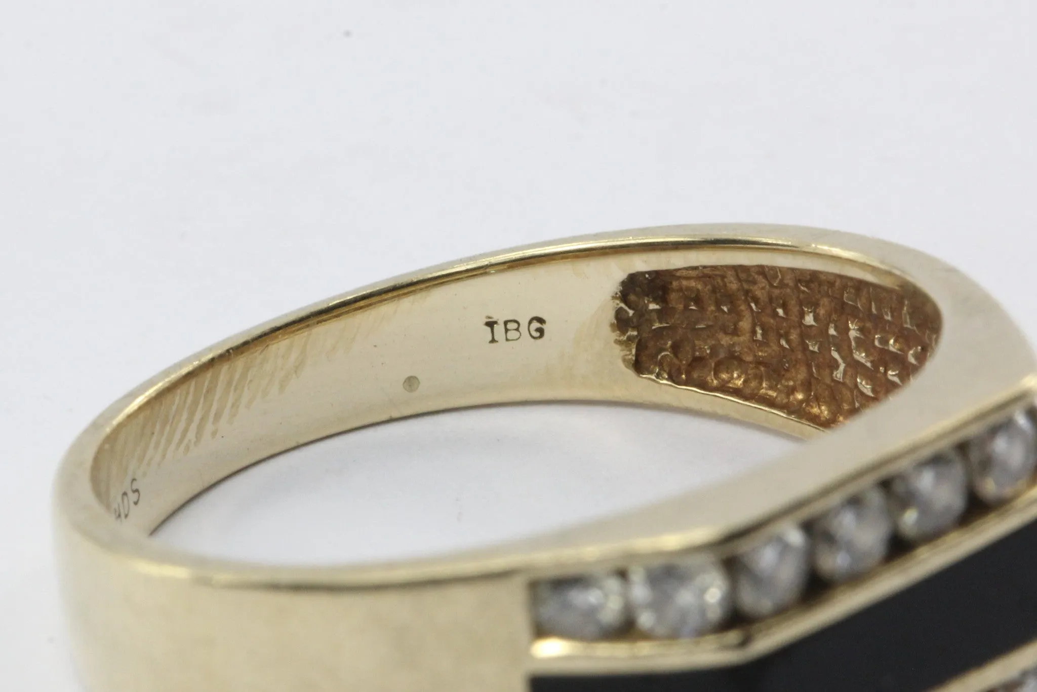 Vintage 14k Gold Diamond & Inlaid Black Onyx Ring 1 CTW