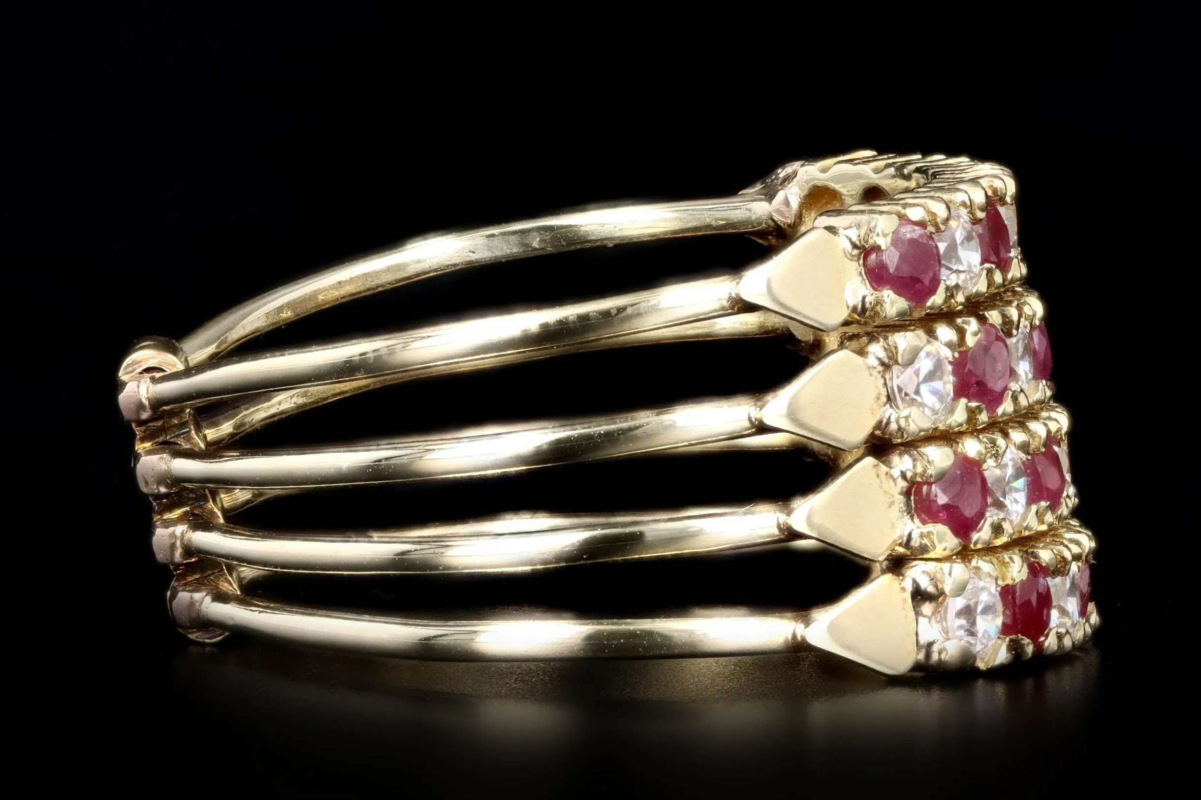 Vintage 14K Yellow Gold Natural Ruby & Diamond Harem Ring
