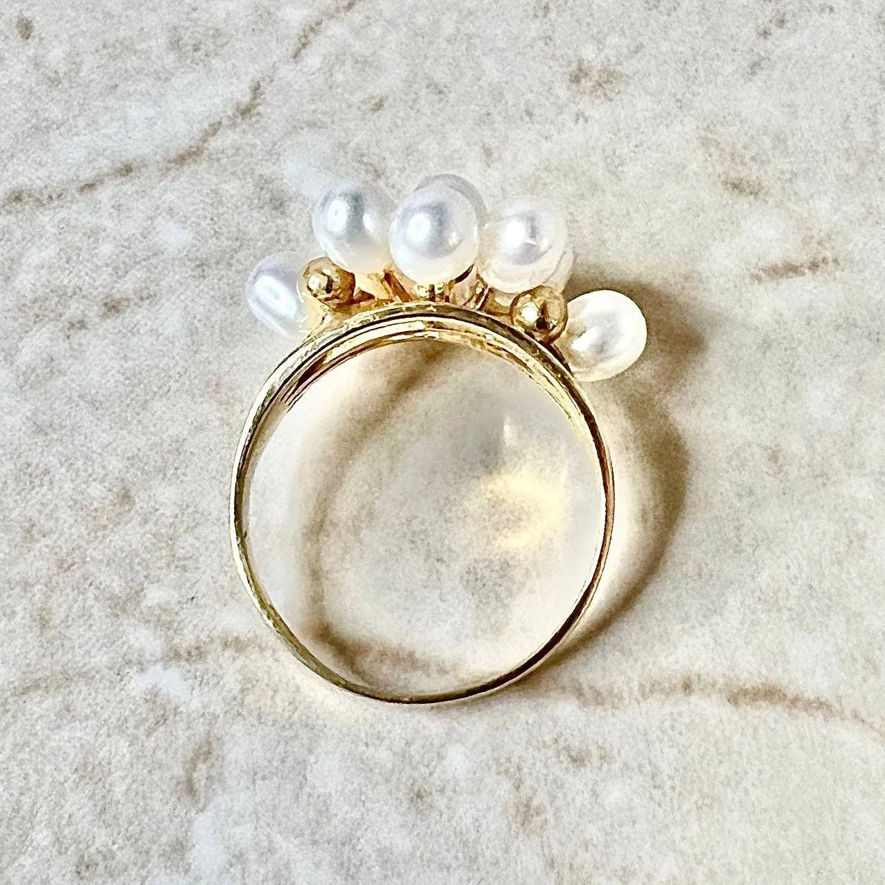 Vintage 18 Karat Yellow Gold White Pearl Ring