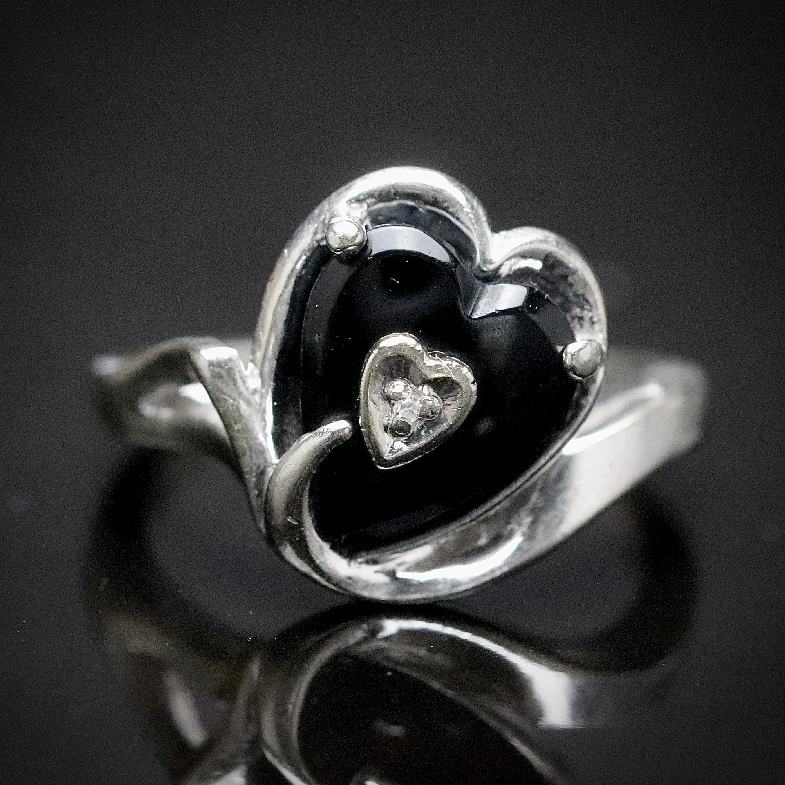 Vintage Heart shaped onyx and diamond ring in white gold