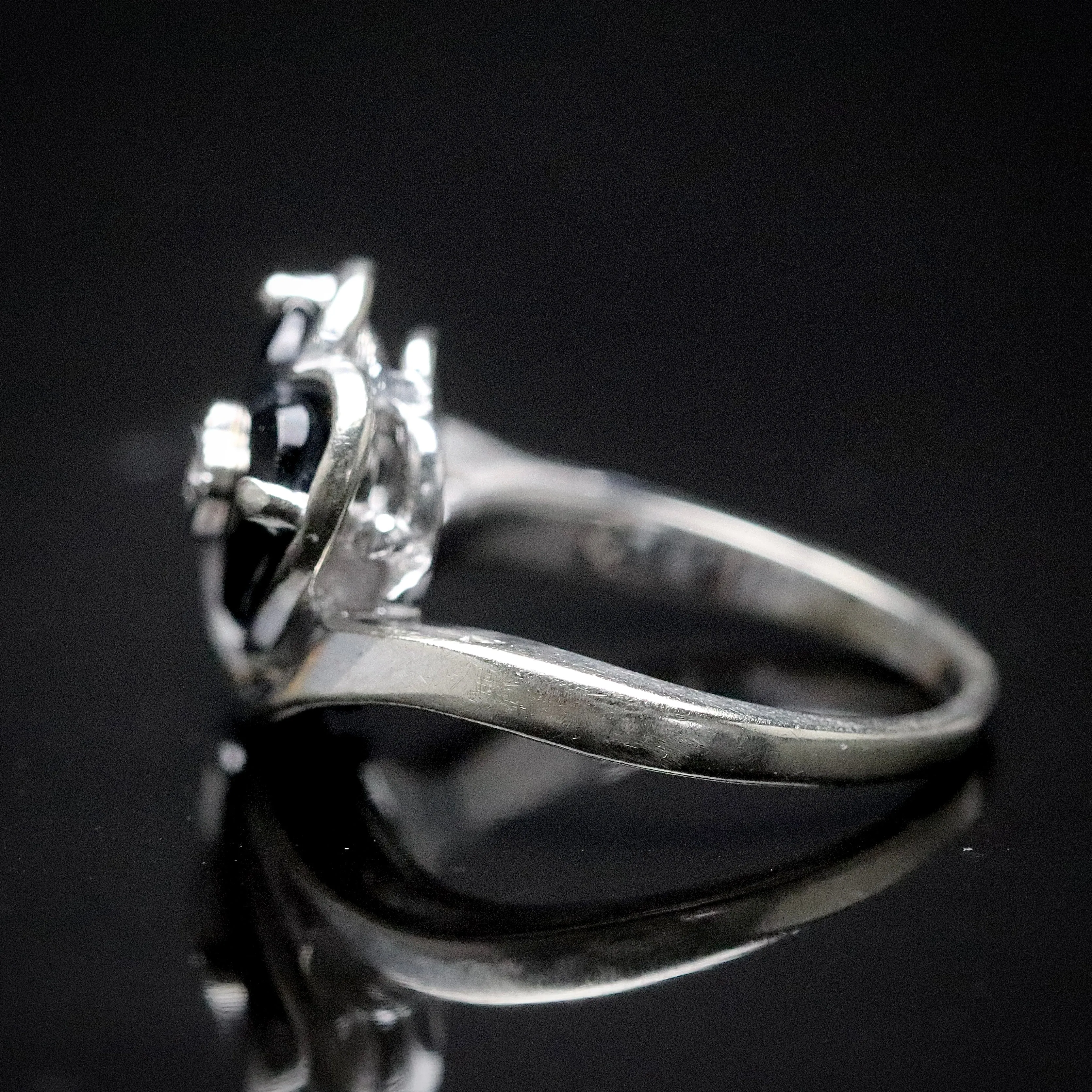 Vintage Heart shaped onyx and diamond ring in white gold
