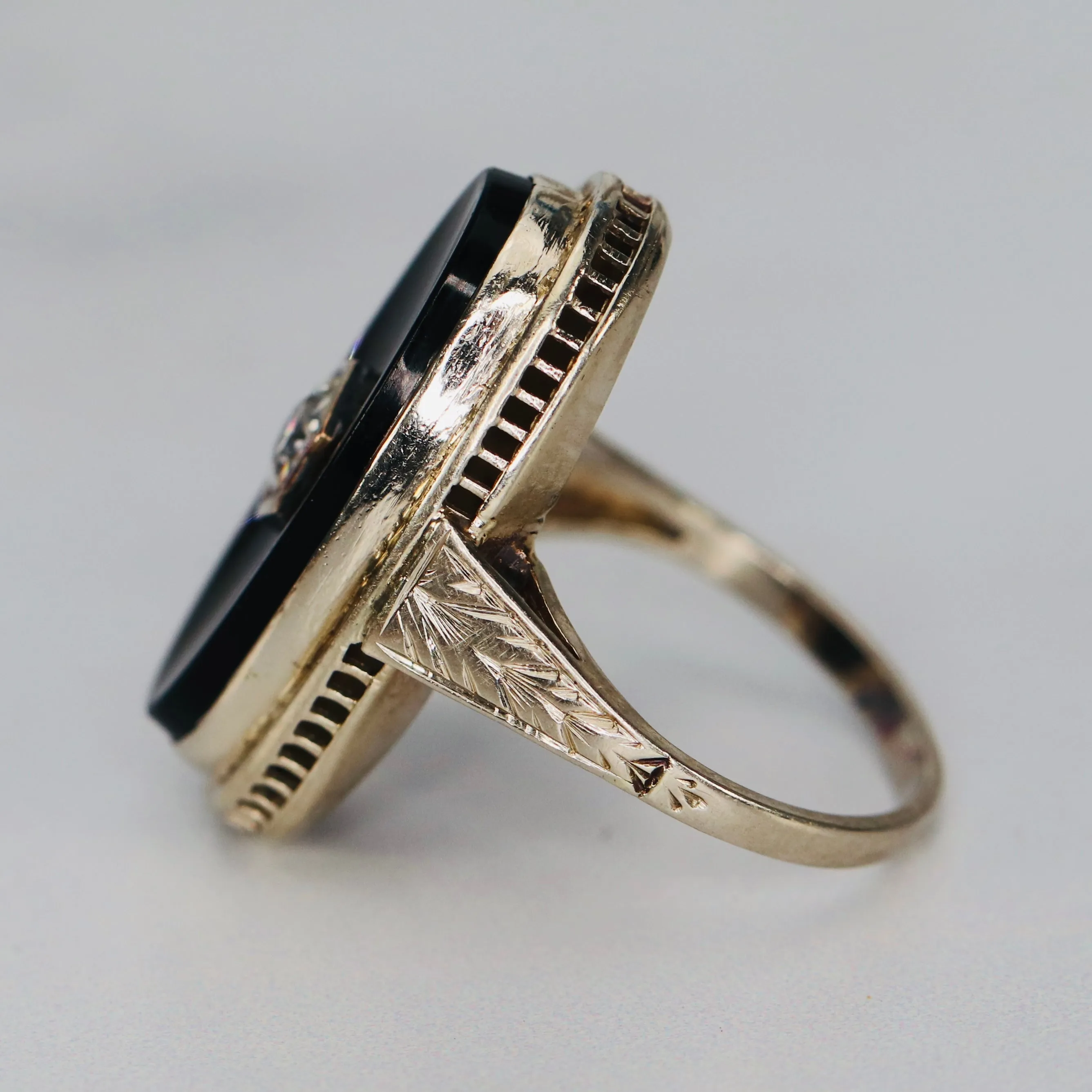Vintage Onyx and .21ct OEC diamond ring in 14k white gold