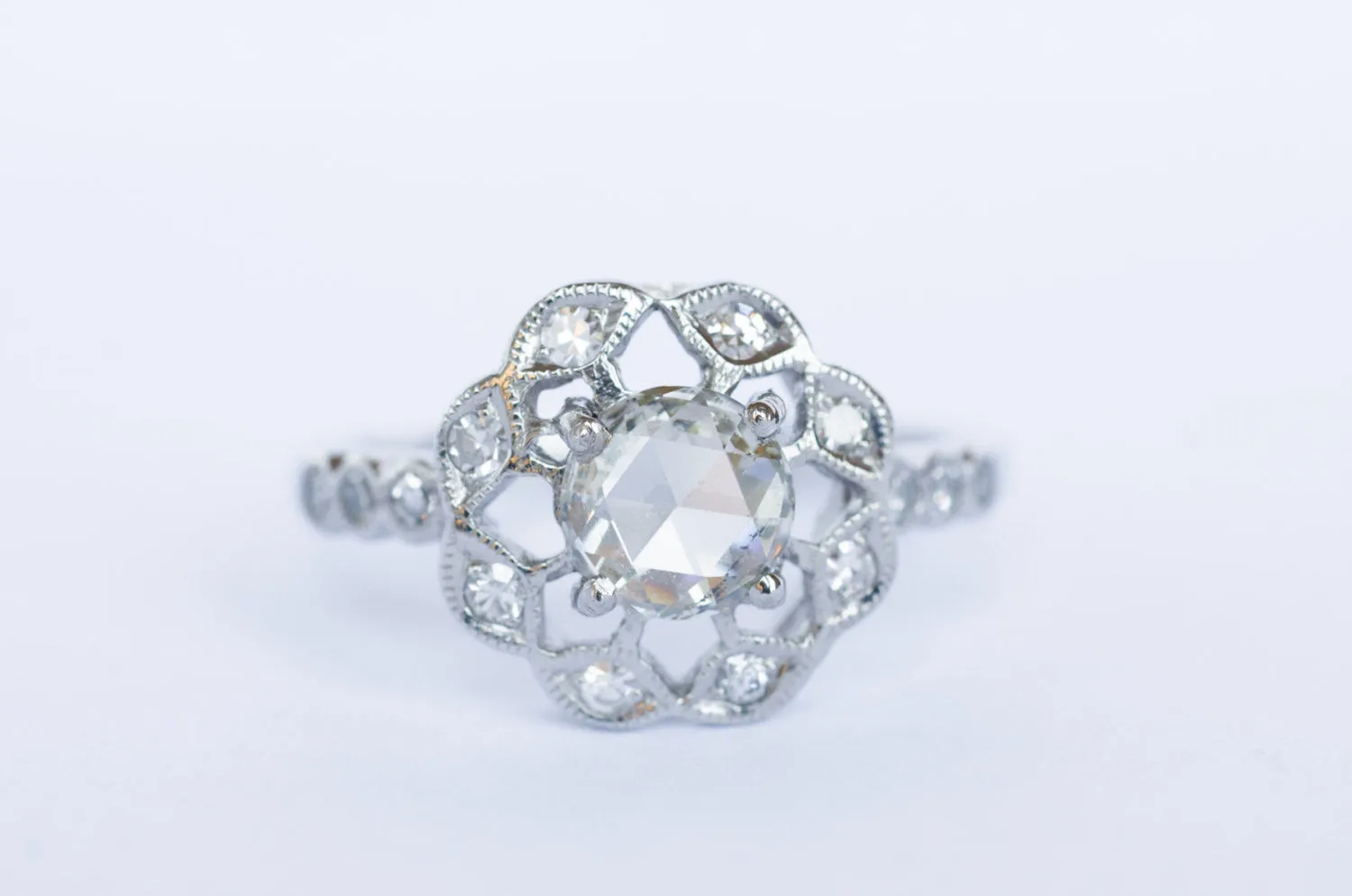 VINTAGE ROSE CUT DIAMOND RING IN PLATINUM