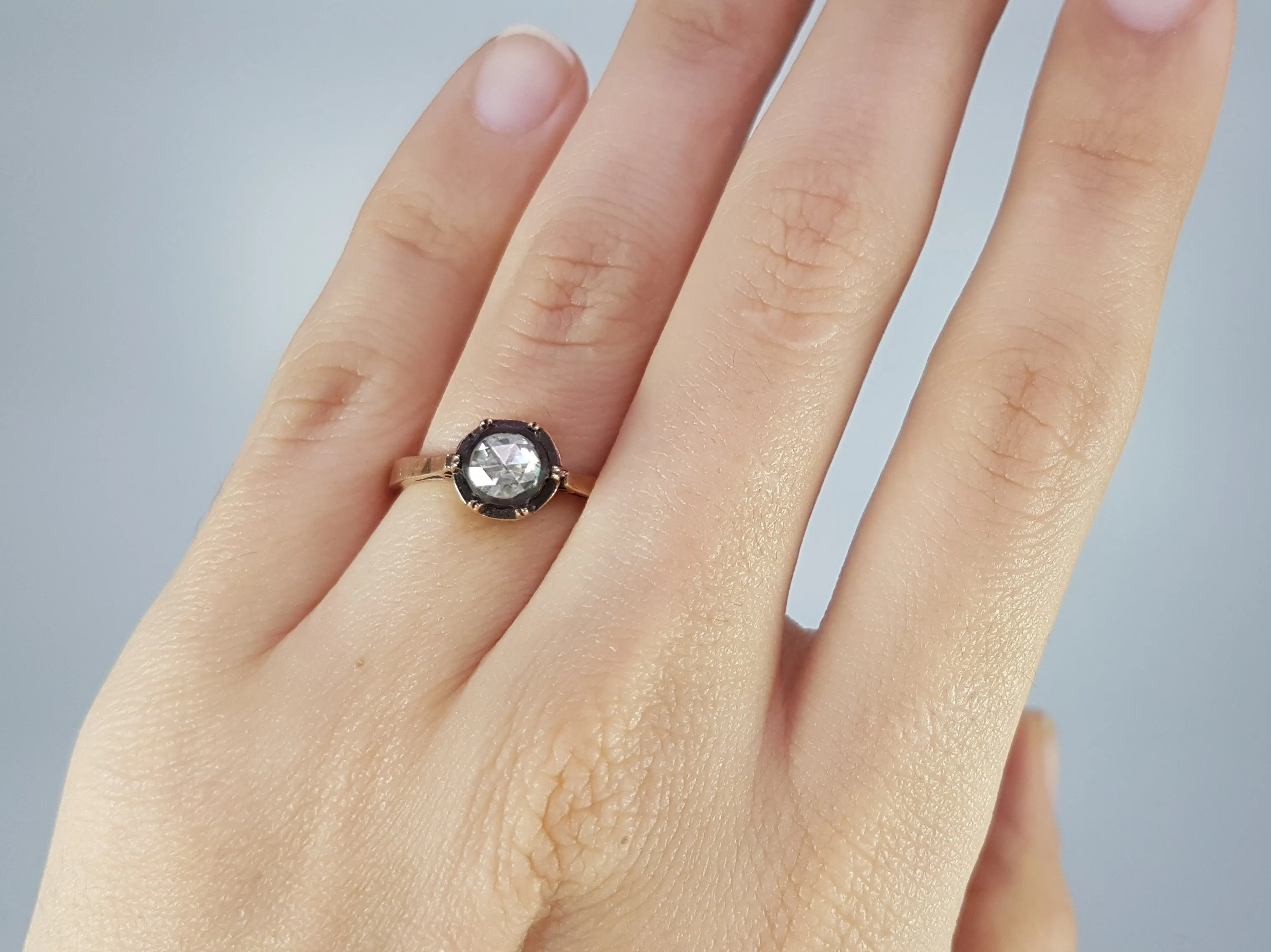 VINTAGE ROSE CUT DIAMOND SOLITAIRE IN GOLD