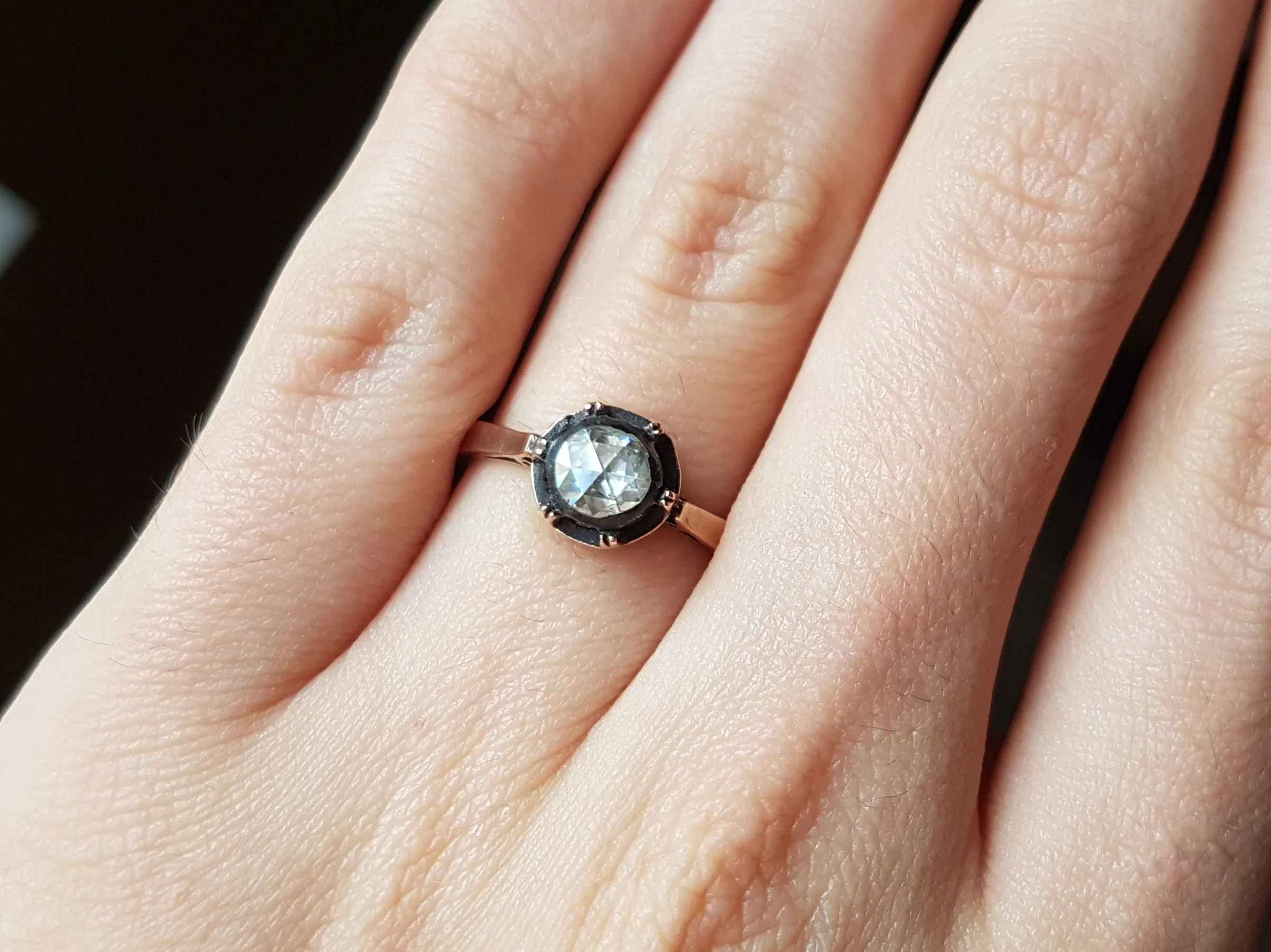 VINTAGE ROSE CUT DIAMOND SOLITAIRE IN GOLD