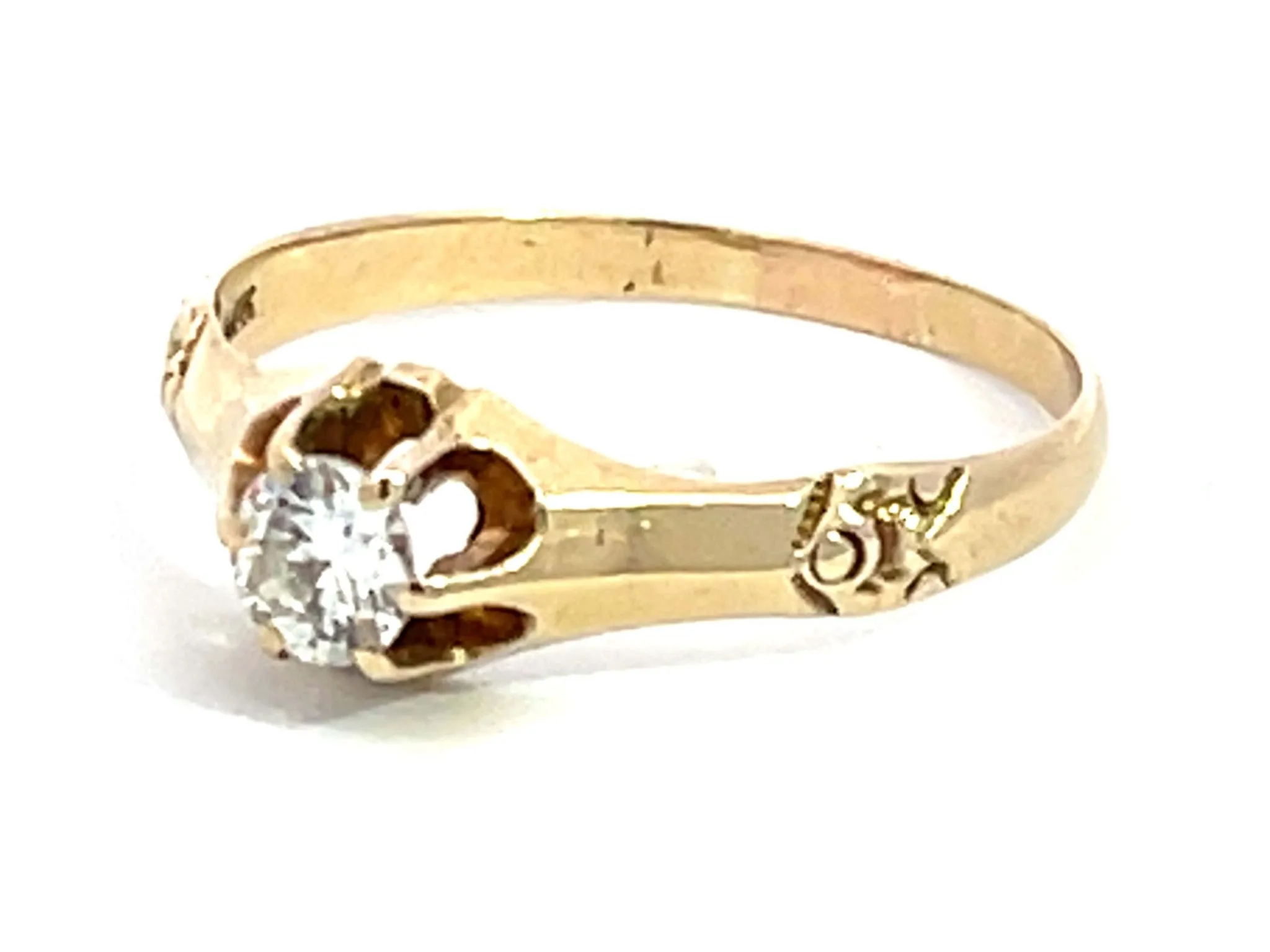 Vintage Solitaire Diamond Ring in 14k Yellow Gold