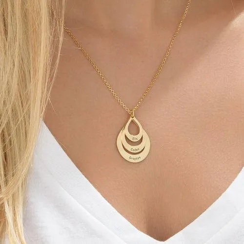 Water drop shape necklace with engraved names