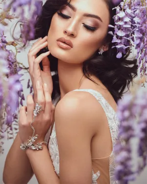 wedding hand jewellery - vintage leaf and crystal - Diva by Kezani